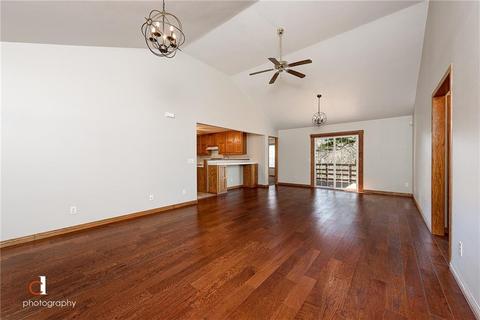 16111 Hickory Dr, Rogers, AR 72756 photo 5