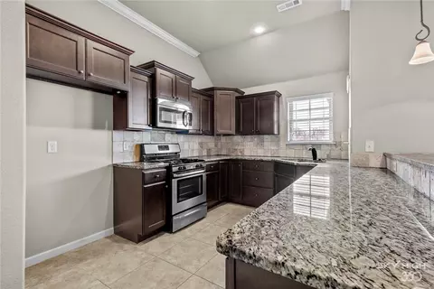 1530 Abbey Ln, Centerton, AR 72719 photo 9