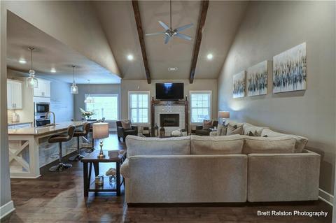 1021 Silver Maple St, Centerton, AR 72719 photo 8