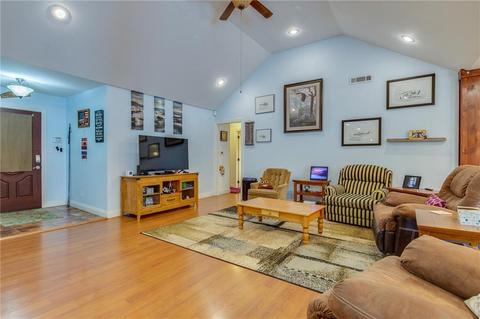 145 Pleasant St, West Fork, AR 72774 photo 5