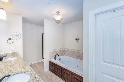 3798 Glenbrook Loop, Springdale, AR 72764 photo 16