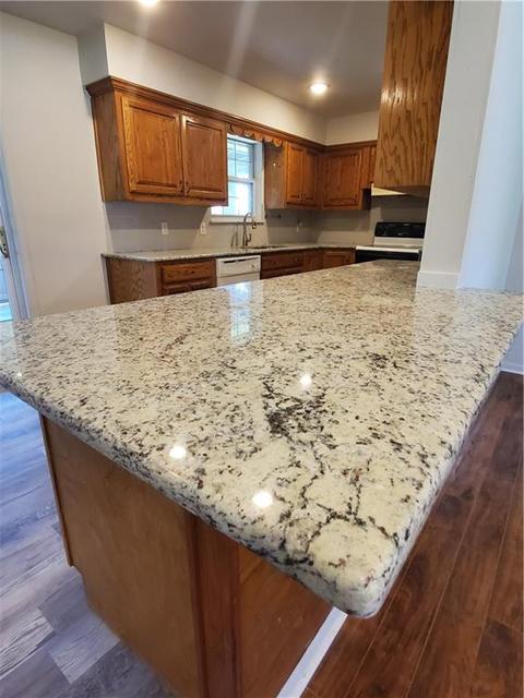 706 Sumac St, Rogers, AR 72756 photo 2
