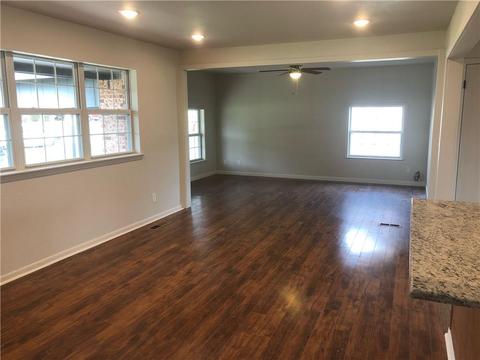 706 Sumac St, Rogers, AR 72756 photo 5