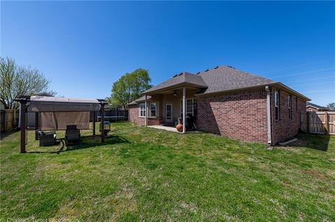 109 Hoss St, Centerton, AR 72719 photo 18