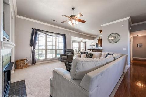 109 Hoss St, Centerton, AR 72719 photo 4