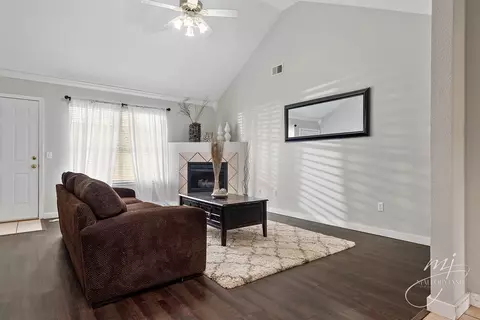 619 Ane Ave, Lowell, AR 72745 photo 4