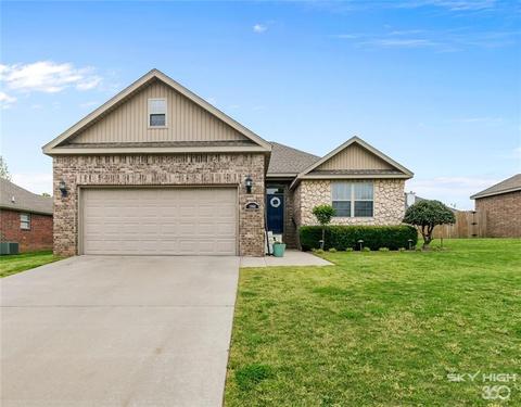 3986 Benjamin Ln, Springdale, AR 72764 photo 1