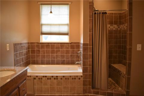 108 Penzance, Monett, MO 65708 photo 9