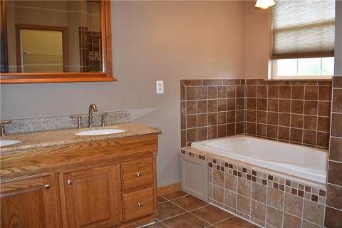 108 Penzance, Monett, MO 65708 photo 11