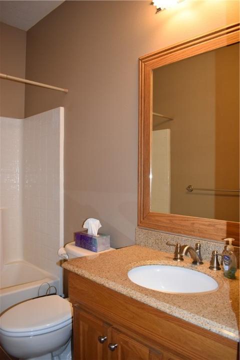 108 Penzance, Monett, MO 65708 photo 12