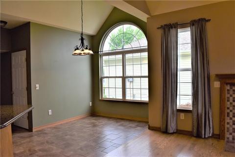 108 Penzance, Monett, MO 65708 photo 4
