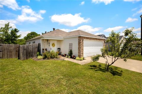 615 Cascade Cir, Springdale, AR 72764 photo 1