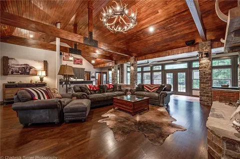 2811 Foresta Ln, Springdale, AR 72762 photo 5