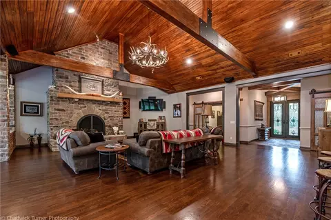 2811 Foresta Ln, Springdale, AR 72762 photo 4