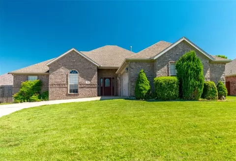 3581 W Glenbrook Loop, Springdale, AR 72764 photo 2