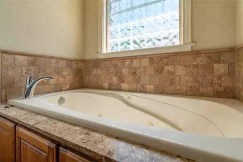 3581 W Glenbrook Loop, Springdale, AR 72764 photo 16