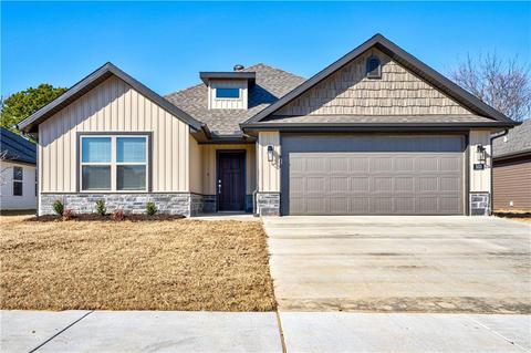 600 E Osage Trce, Rogers, AR 72758 photo 1