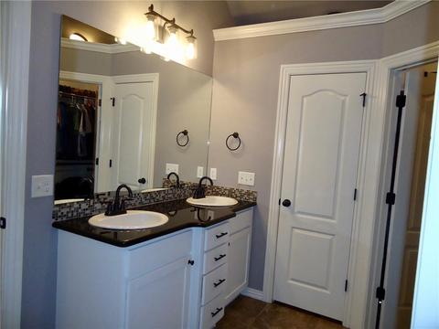 206 Peyton St, Lowell, AR 72745 photo 19