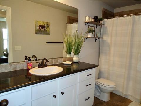 206 Peyton St, Lowell, AR 72745 photo 21