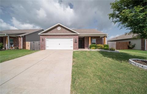 691 Morningside Dr, Centerton, AR 72719 photo 2