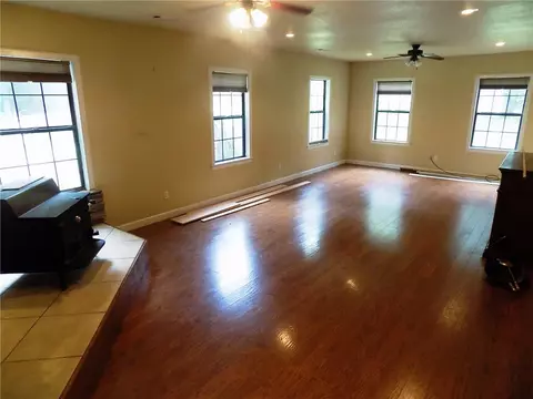21615 Mackey Ln, Gentry, AR 72734 photo 8