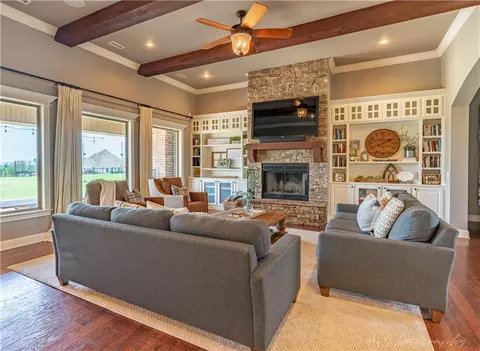 4634 Midnight Dr, Springdale, AR 72764 photo 4