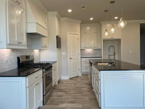 1021 E Skyline Loop, Centerton, AR 72719 photo 5