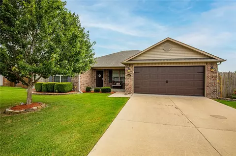 3069 Willow Spring Ct, Springdale, AR 72762 photo 1