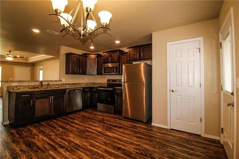 2113 Cedar Cir, Gentry, AR 72734 photo 6