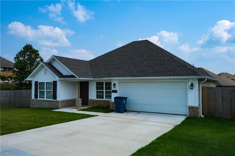 2113 Cedar Cir, Gentry, AR 72734 photo 2