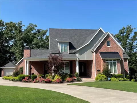 1300 Royal Dr, Centerton, AR 72719 photo 1
