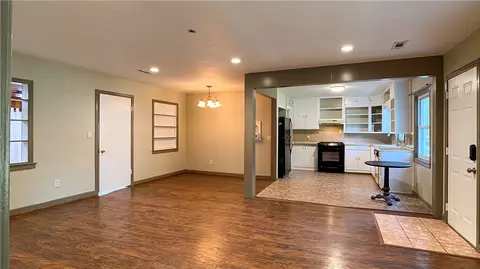 618 Maple Dr, Springdale, AR 72764 photo 6