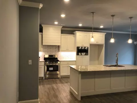233 Vick Cir, Centerton, AR 72719 photo 3