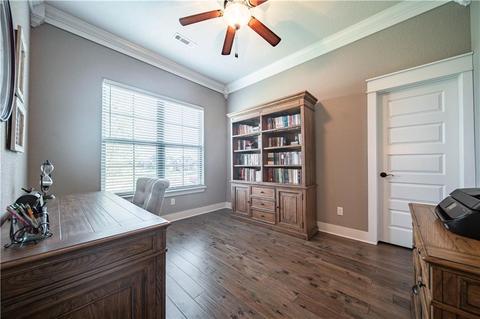 121 Florence Dr, Centerton, AR 72719 photo 2