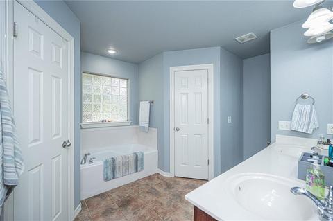 207 Brandon Loop, Springdale, AR 72762 photo 10