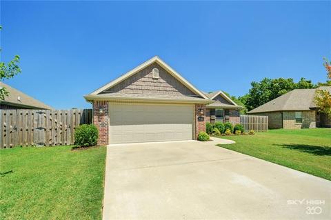 809 E Asher Dr, Rogers, AR 72758 photo 2