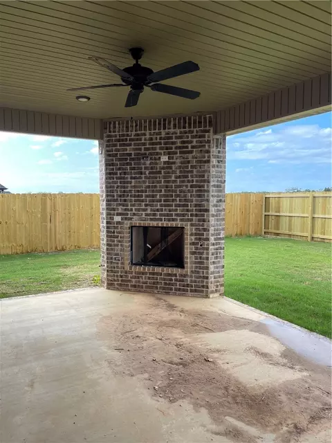 1310 Ocean Dr, Centerton, AR 72719 photo 6