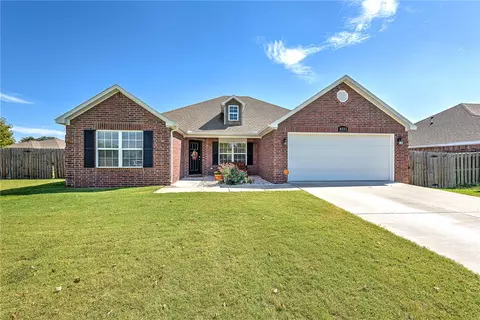 4551 Augustine Dr, Springdale, AR 72762 photo 1