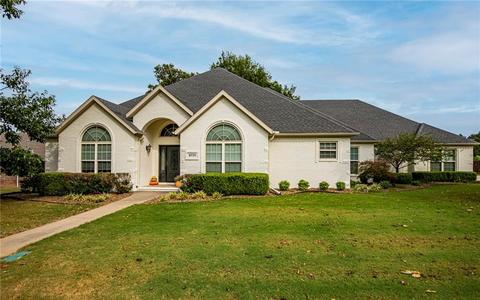 8739 Crest Ln, Springdale, AR 72762 photo 1