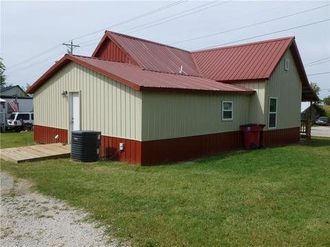 104 W Commercial, Exeter, MO 65647 photo 2