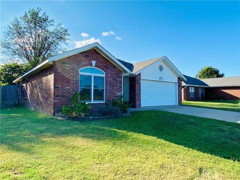 571 N D St, Centerton, AR 72719 photo 3