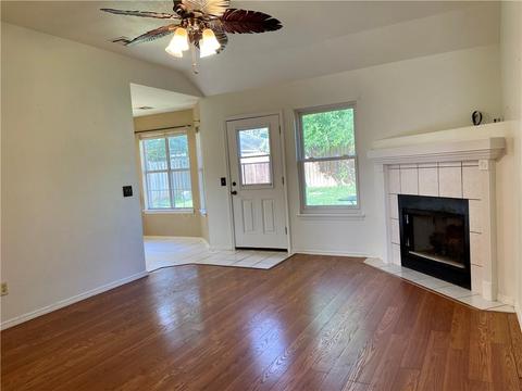 571 N D St, Centerton, AR 72719 photo 5