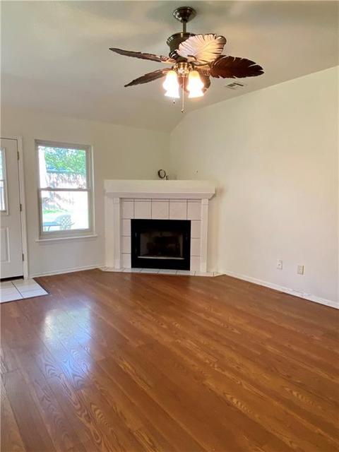 571 N D St, Centerton, AR 72719 photo 4