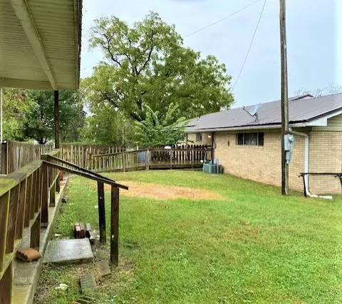 1595 3rd St, Gentry, AR 72734 photo 3