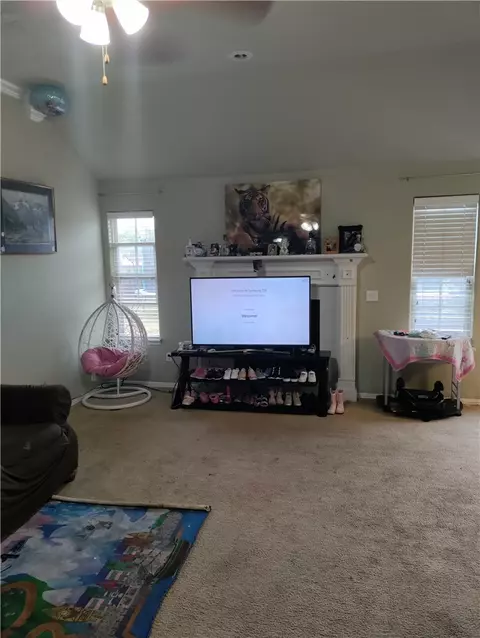 2339 Linden Cir, Springdale, AR 72764 photo 3