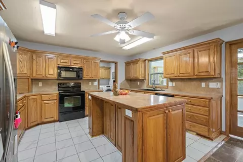 591 Cattle Dr, Lowell, AR 72745 photo 9