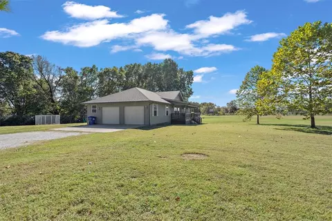 591 Cattle Dr, Lowell, AR 72745 photo 2