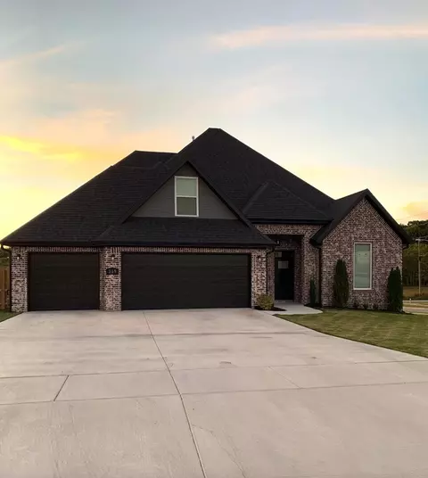 369 Waterfall Ln, Springdale, AR 72762 photo 1