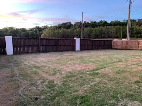 369 Waterfall Ln, Springdale, AR 72762 photo 4