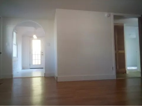 209 E 8th St, Pineville, MO 64856 photo 5
